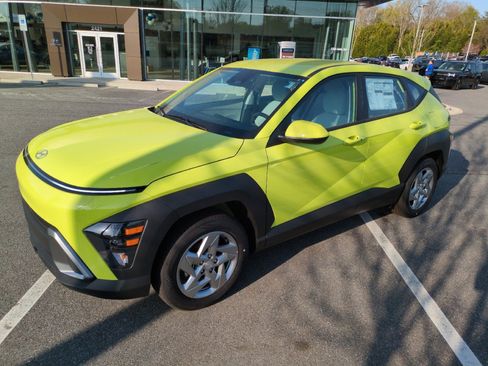 New 2026 Hyundai Kona SE FWD image 3
