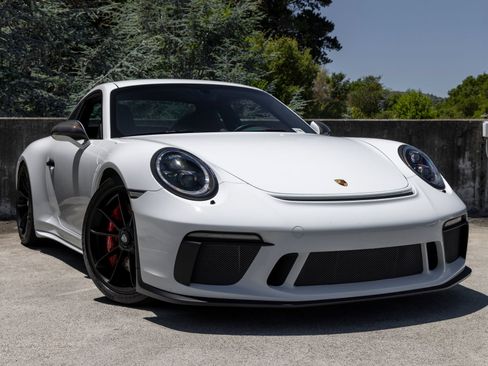 Certified 2018 Porsche 911 GT3 RWD image 9