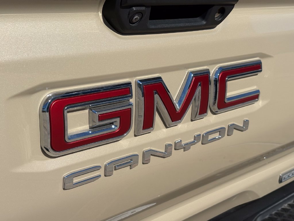 Used 2024 GMC Canyon Elevation w/ Convenience Package RWD image 12