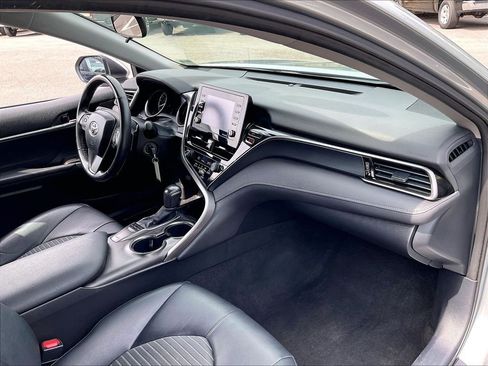 Used 2024 Toyota Camry SE FWD image 13