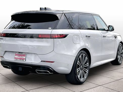 Used 2024 Land Rover Range Rover Sport Dynamic SE image 15