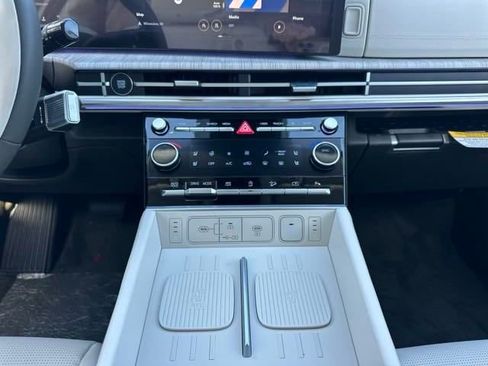 New 2025 Hyundai Santa Fe Calligraphy image 15