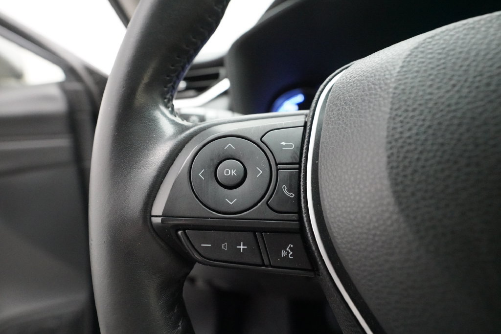 Used 2019 Toyota RAV4 Limited AWD/4WD image 18
