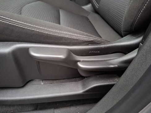 Certified 2024 GMC Terrain SLE FWD image 15