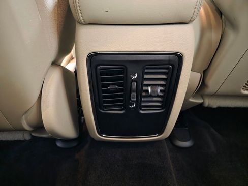 Used 2016 Jeep Grand Cherokee Laredo w/ Quick Order Package 23E AWD/4WD image 21