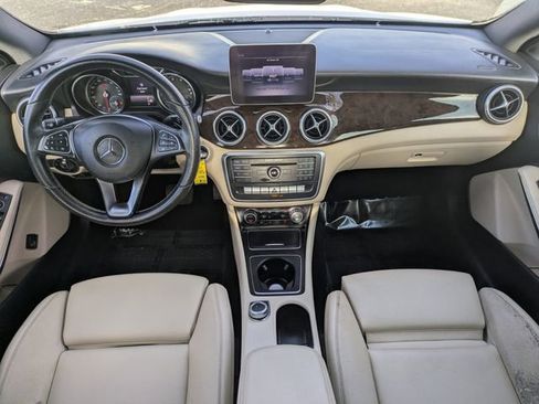Used 2019 Mercedes-Benz CLA 250 image 17