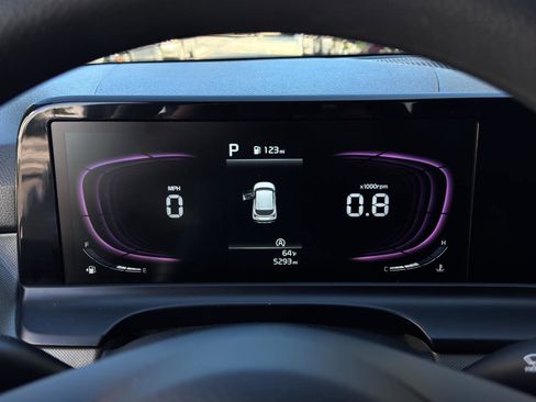 Used 2024 Kia Seltos LX image 17