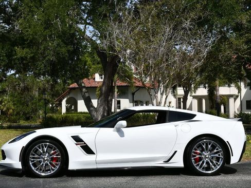 Used 2017 Chevrolet Corvette Grand Sport RWD image 3