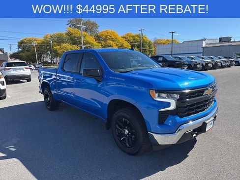 Used 2025 Chevrolet Silverado 1500 LT image 7