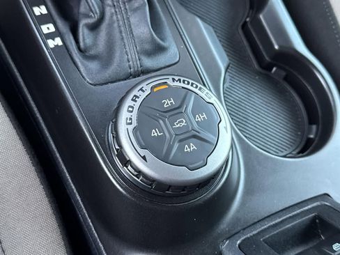 Used 2022 Ford Bronco Wildtrak image 18