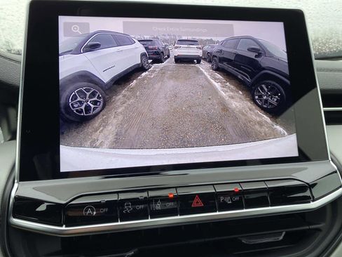 New 2026 Jeep Compass Limited image 9