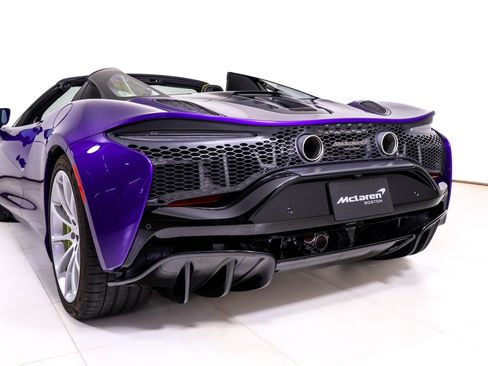New 2025 McLaren Artura Spider RWD image 13