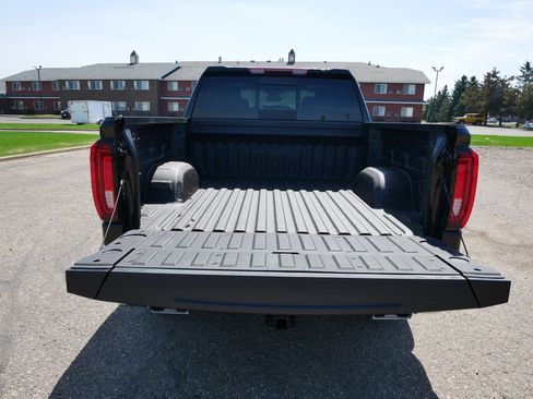 New 2026 GMC Sierra 1500 SLT w/ SLT Premium Plus Package AWD/4WD image 10