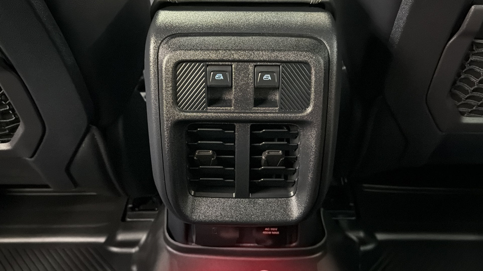 Used 2026 Ford Bronco Badlands w/ Sasquatch Package AWD/4WD image 35