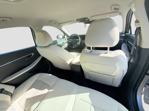 Used 2025 Hyundai Sonata SE FWD image 27