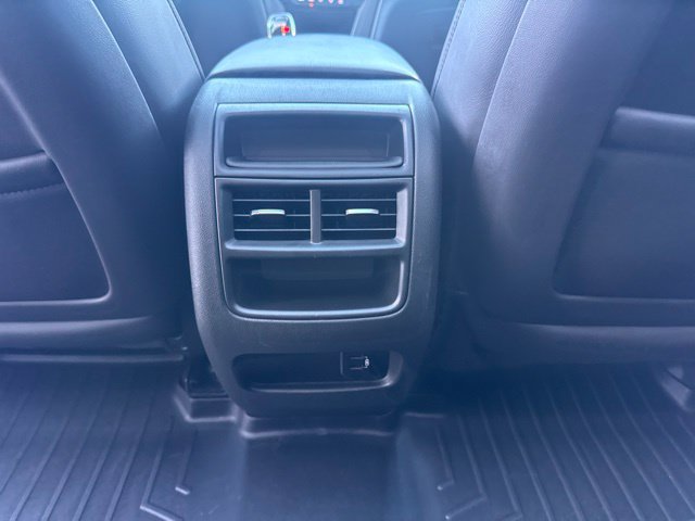 Certified 2017 Cadillac XT5 Premium Luxury AWD/4WD image 32