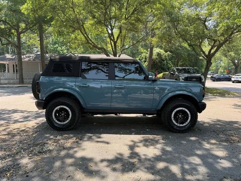 Used 2022 Ford Bronco Outer Banks w/ Sasquatch Package AWD/4WD image 4