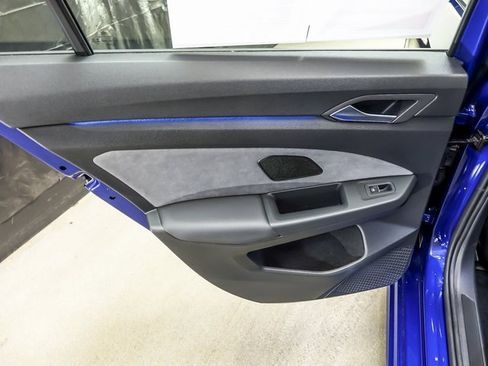 Used 2025 Volkswagen Golf w/ Euro Style Package image 21