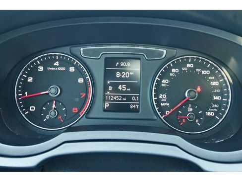 Used 2018 Audi Q3 2.0T Premium w/ Convenience Package FWD image 16