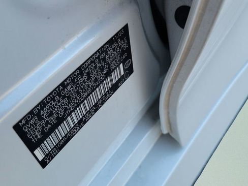 Used 2024 Lexus IS 300 w/ Premium Package RWD image 25
