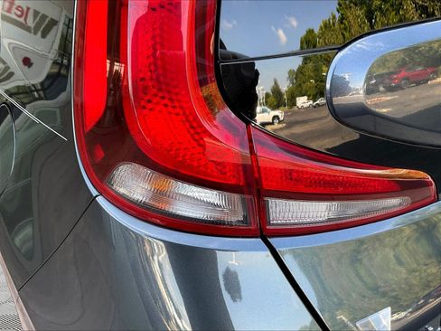 Used 2020 Kia Soul S FWD image 21