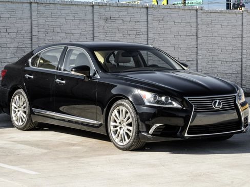 Used 2014 Lexus LS 460 image 8