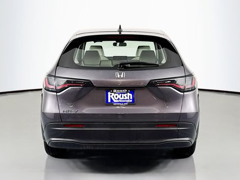 Certified 2023 Honda HR-V LX image 6