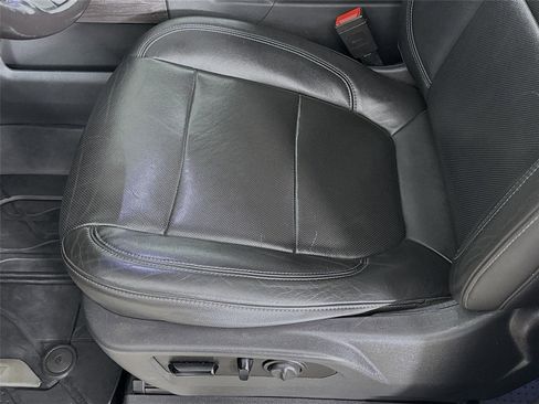 Used 2019 Chevrolet Silverado 1500 LTZ w/ LTZ Premium Package image 21