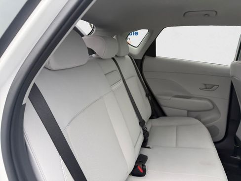 Used 2024 Hyundai Kona SEL AWD/4WD image 20