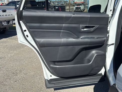 Used 2024 Toyota Grand Highlander XLE image 13