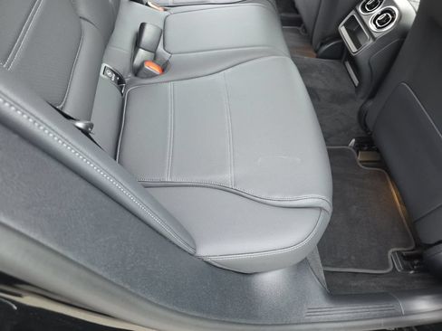 Certified 2025 Mercedes-Benz C 300 4MATIC Sedan image 15
