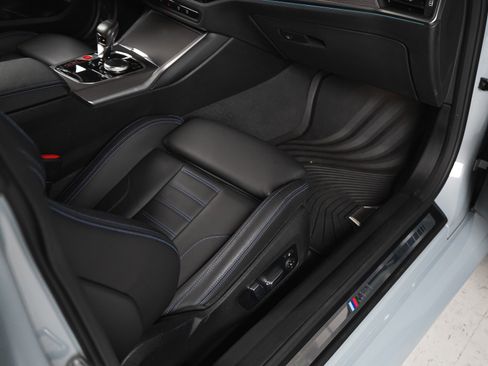 Used 2024 BMW M2 w/ Lighting Package RWD image 81