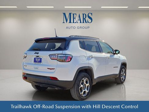 Used 2022 Jeep Compass Trailhawk image 6