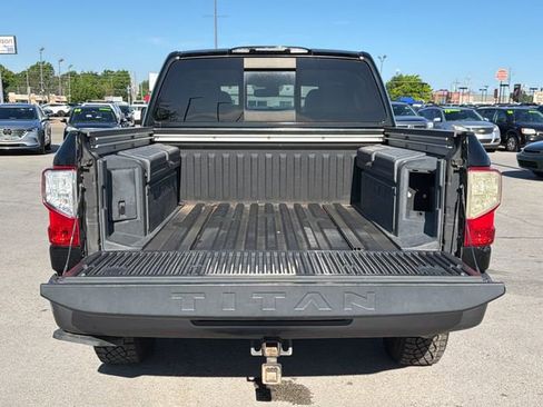 Used 2017 Nissan Titan PRO-4X w/ Pro-4x Convenience Package AWD/4WD image 24