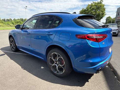 Certified 2023 Alfa Romeo Stelvio Veloce AWD/4WD image 5