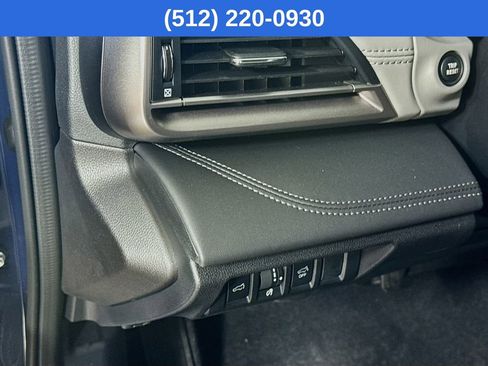 Certified 2025 Subaru Outback Limited image 11