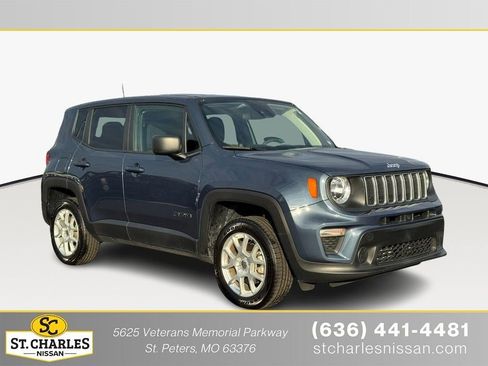 Used 2023 Jeep Renegade Latitude image 1