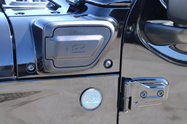 Used 2021 Jeep Wrangler Unlimited Rubicon 4xe AWD/4WD image 12