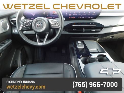 Used 2025 Buick Enclave Avenir w/ Super Cruise Package AWD/4WD image 17