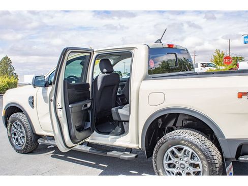 Used 2025 Ford Ranger XLT AWD/4WD image 13