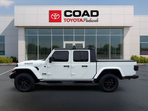 Used 2022 Jeep Gladiator Sport AWD/4WD image 2