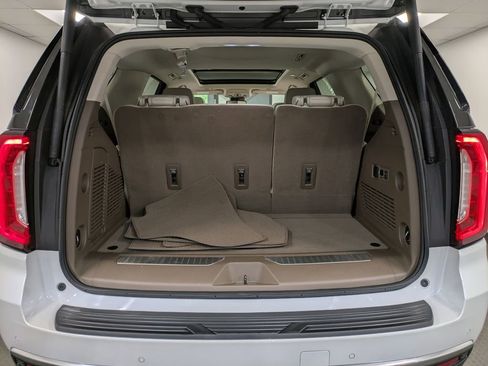 Used 2024 GMC Yukon Denali AWD/4WD image 24