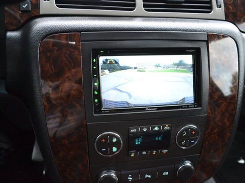 Used 2013 GMC Sierra 3500 Denali image 28