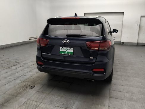 Used 2019 Kia Sorento AWD w/ LX Convenience Package image 7