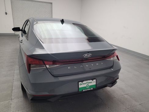 Used 2023 Hyundai Elantra SEL w/ Convenience Package image 6