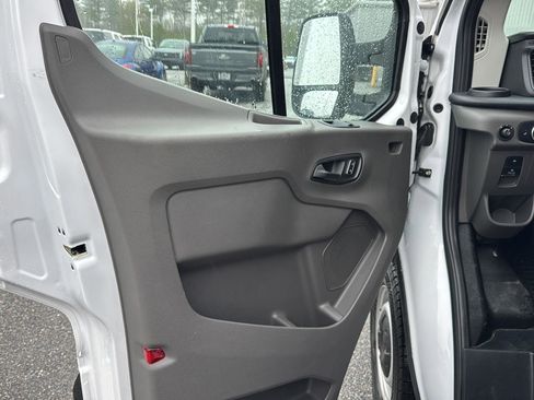 New 2024 Ford Transit 250 Low Roof image 17
