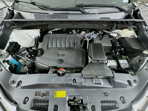 Used 2016 Toyota Highlander Limited image 36