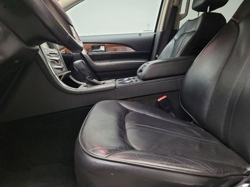 Used 2015 Lincoln MKX AWD w/ Equipment Group 101A image 17