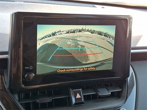 Certified 2023 Toyota Corolla Cross LE image 17