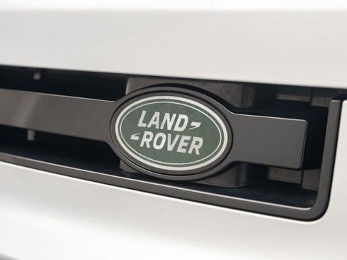 Used 2023 Land Rover Defender 110 S AWD/4WD image 11